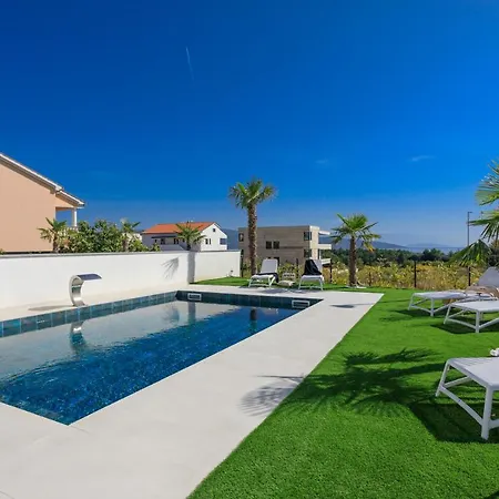 Deluxe With Heated Pool, Whirpool, Sea View Near Beautiful Iii - By Traveler Tourist Agency Krk Id 2402 克尔克