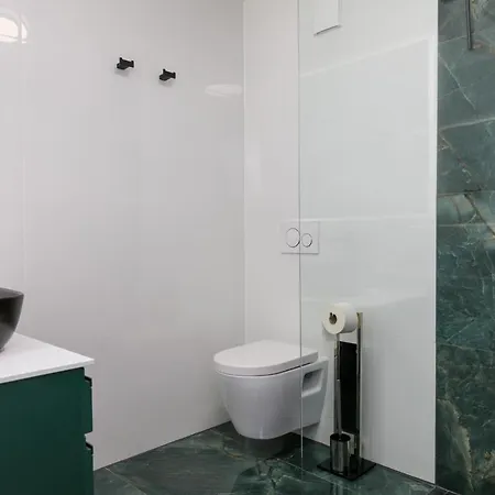 Deluxe With Heated Pool, Whirpool, Sea View Near Beautiful Iii - By Traveler Tourist Agency Krk Id 2402 * 克尔克