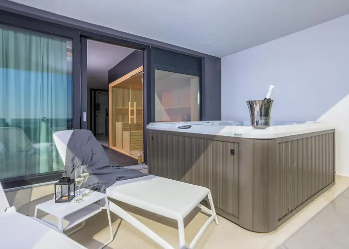 Deluxe With Heated Pool, Whirpool, Sea View Near Beautiful Iii - By Traveler Tourist Agency Krk Id 2402 *