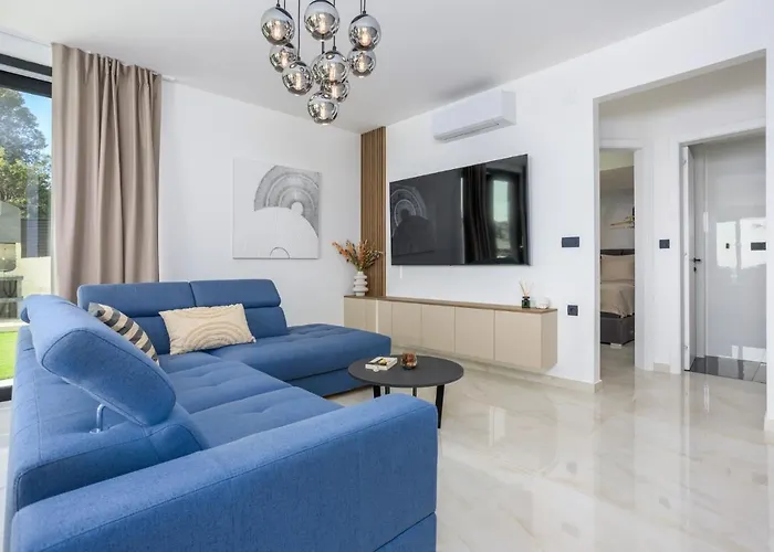 Deluxe With Heated Pool, Whirpool, Sea View Near Beautiful Iii - By Traveler Tourist Agency Krk Id 2402 Villa