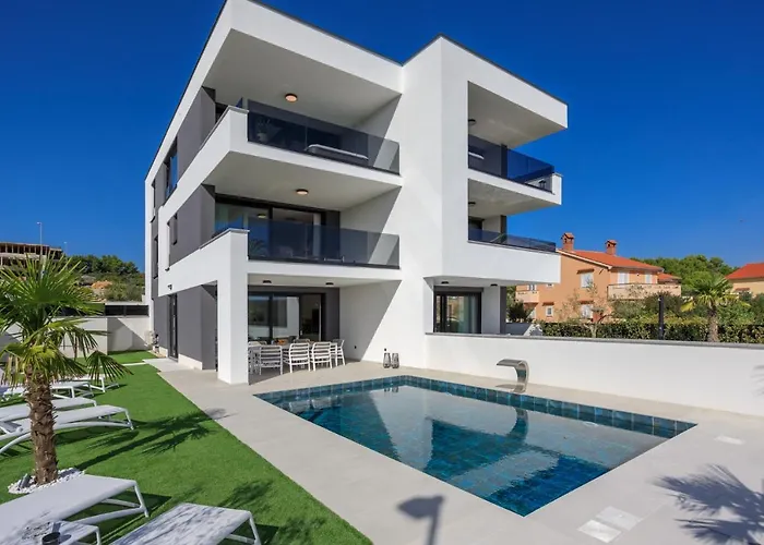 Deluxe With Heated Pool, Whirpool, Sea View Near Beautiful Iii - By Traveler Tourist Agency Krk Id 2402 Villa