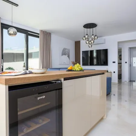Deluxe With Heated Pool, Whirpool, Sea View Near Beautiful Iii - By Traveler Tourist Agency Krk Id 2402