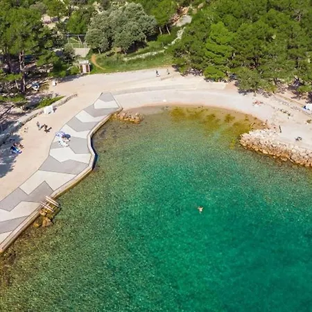 Deluxe With Heated Pool, Whirpool, Sea View Near Beautiful Iii - By Traveler Tourist Agency Krk Id 2402
