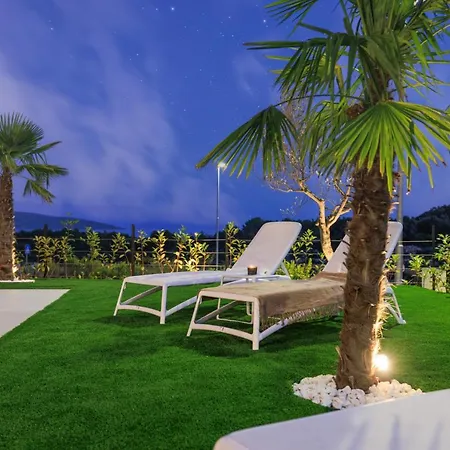 Deluxe With Heated Pool, Whirpool, Sea View Near Beautiful Iii - By Traveler Tourist Agency Krk Id 2402 וילה